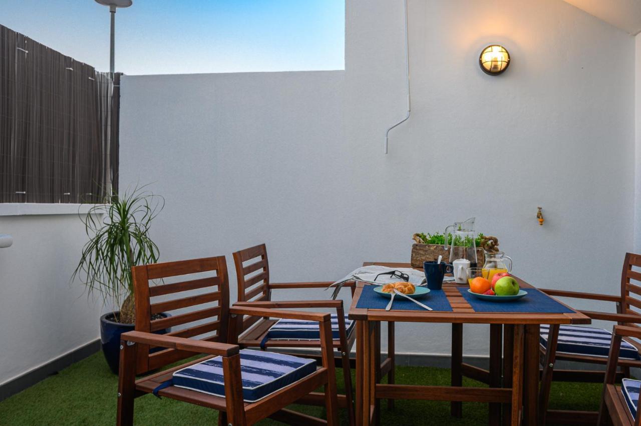 La Marinera House-Near The Beach, Fast Wifi, Air-Con On Main Bedroom And Sat Tv Playa Blanca  Ngoại thất bức ảnh